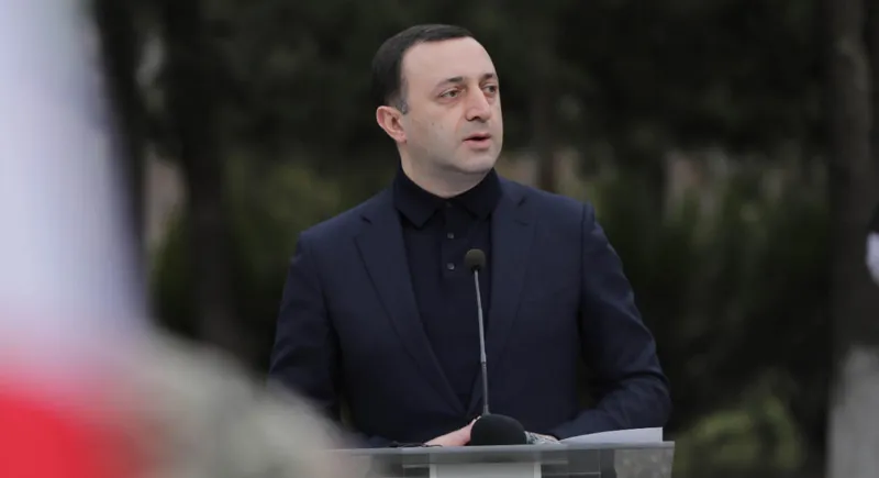 სუს - ანტიკორუფციულ სააგენტოში ირაკლი ღარიბაშვილი გამოიკითხა, რომელმაც სრულად ითანამშრომლა გამოძიებასთან და აღიარა წლების განმავლობაში უკანონო შემოსავლების მიღების ფაქტი